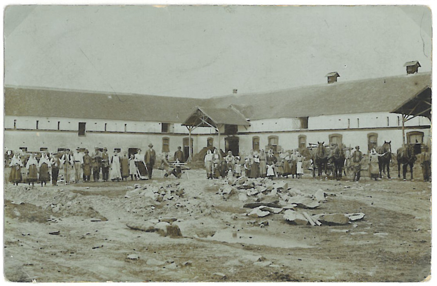 Foto: Gutshof in Pfaffenschlag vor 1938